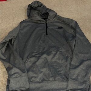 NWOT! The North face hoodie